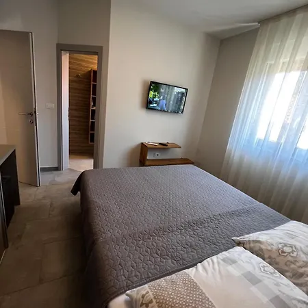 Vila Ajlin