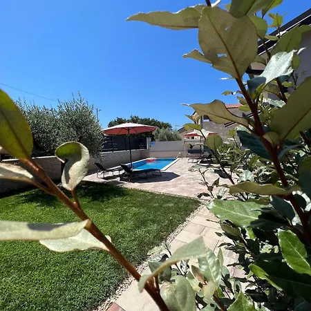Vila Ajlin